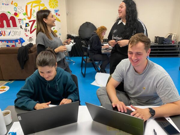 Designing Intergenerational Citizen Science Projects for Sustainable Households